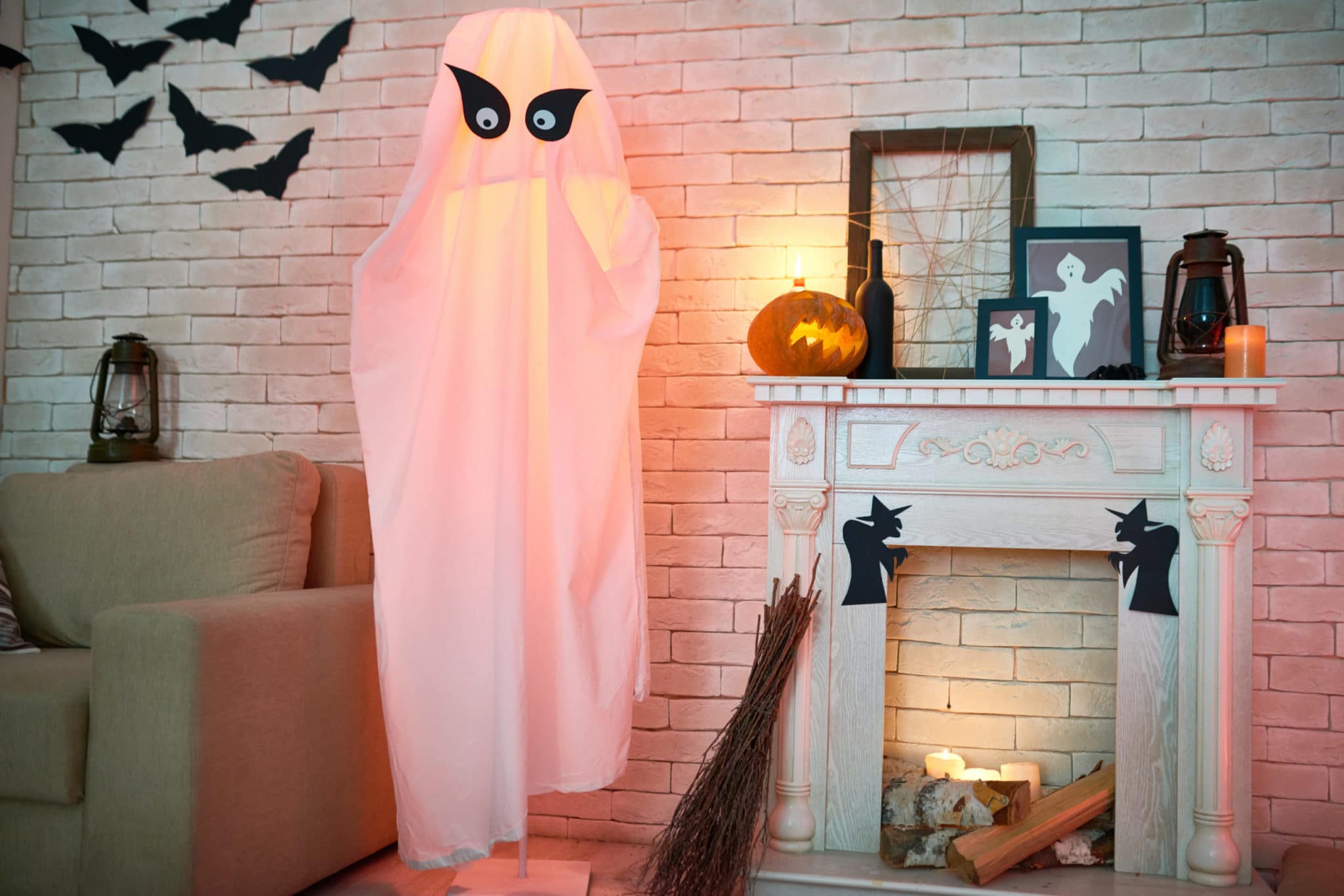 7 Spooky “Techorations” for the Halloween Season