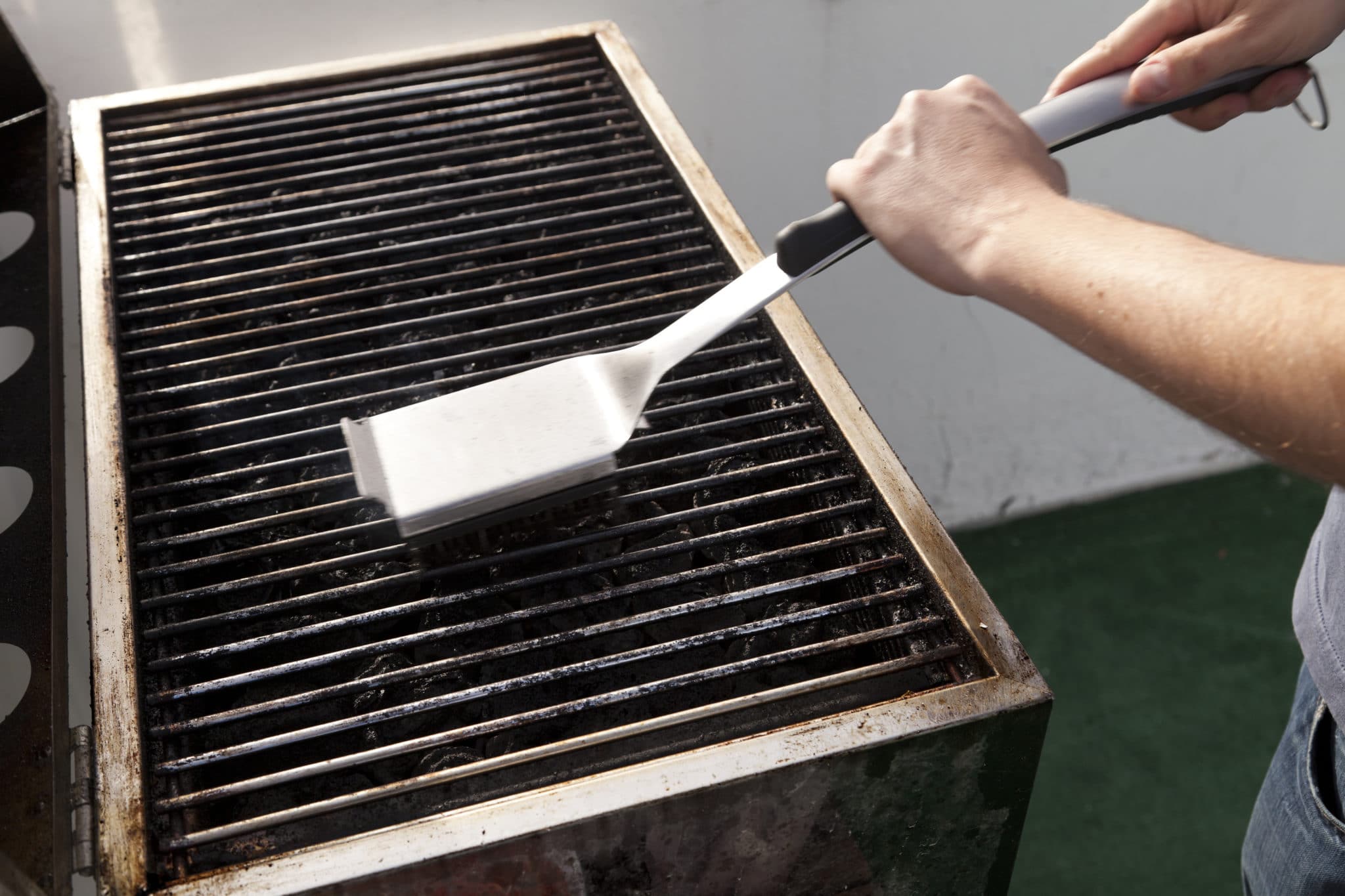 Grill Cleaning & Maintenance Tips