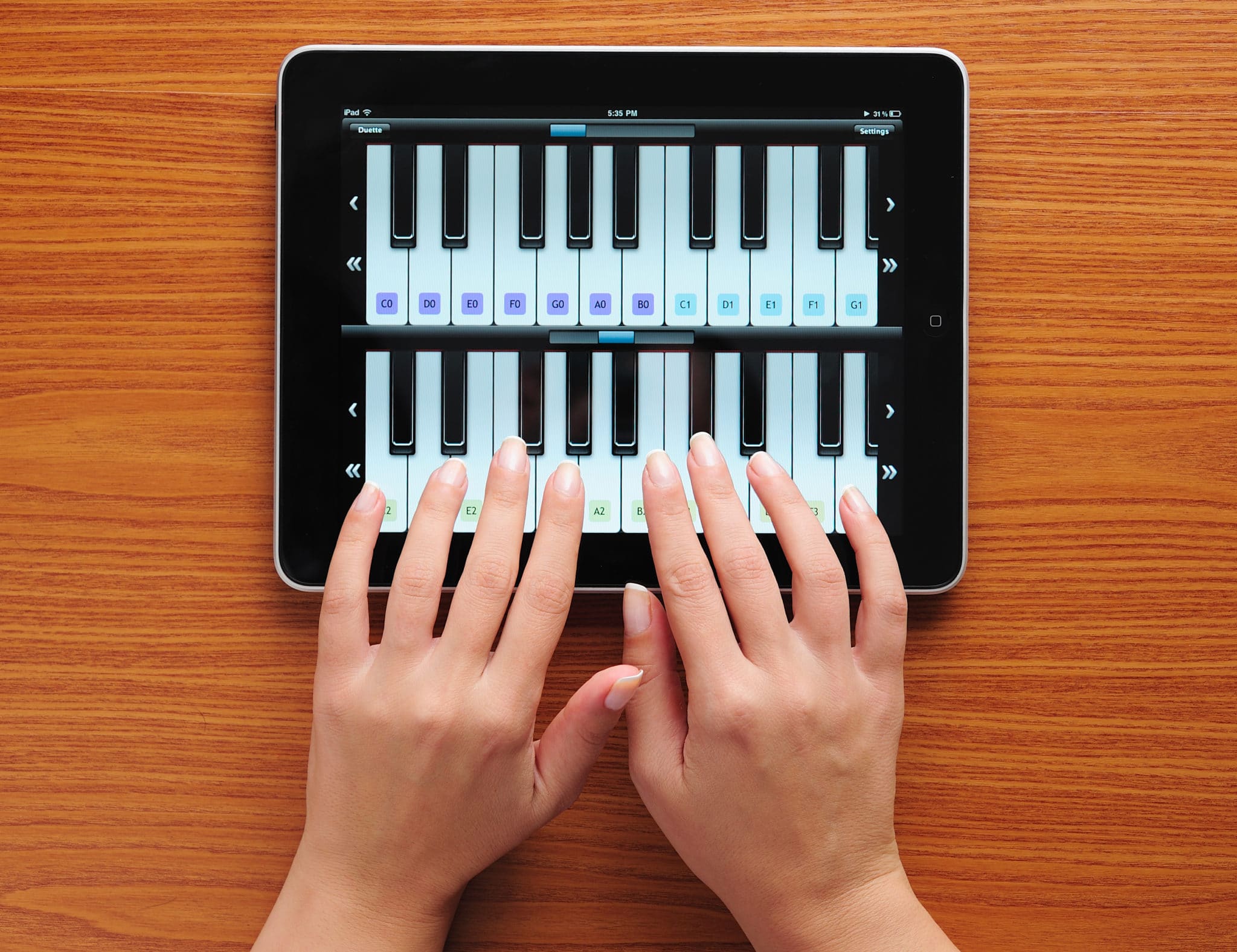 Learn to play piano 2024 on ipad