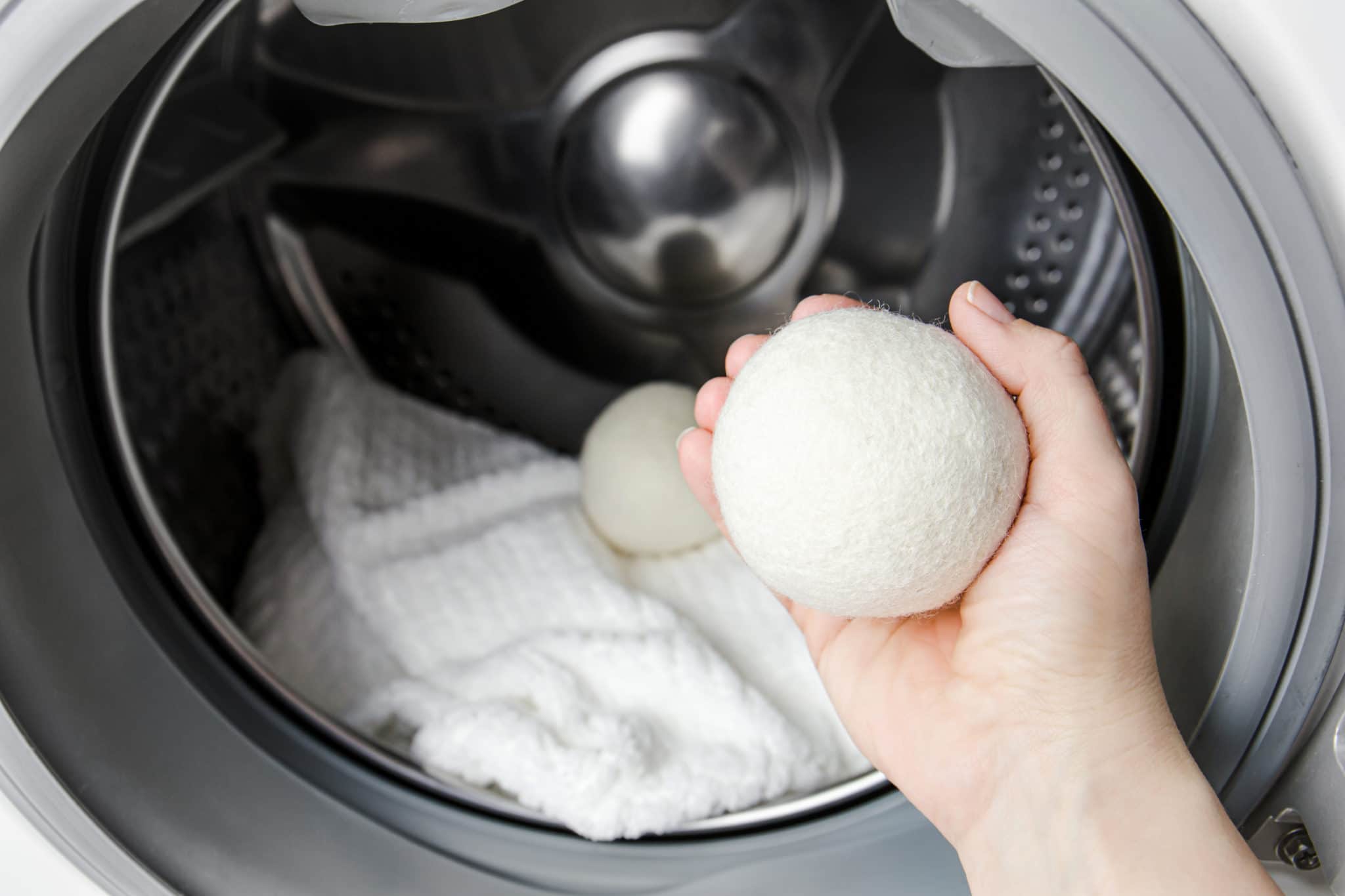 The Ultimate Guide to Dryer Balls 2022￼
