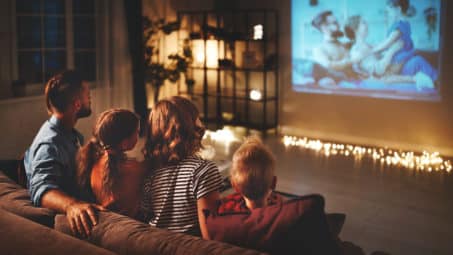 Indoor Projector Screens to Build a Home Theater
