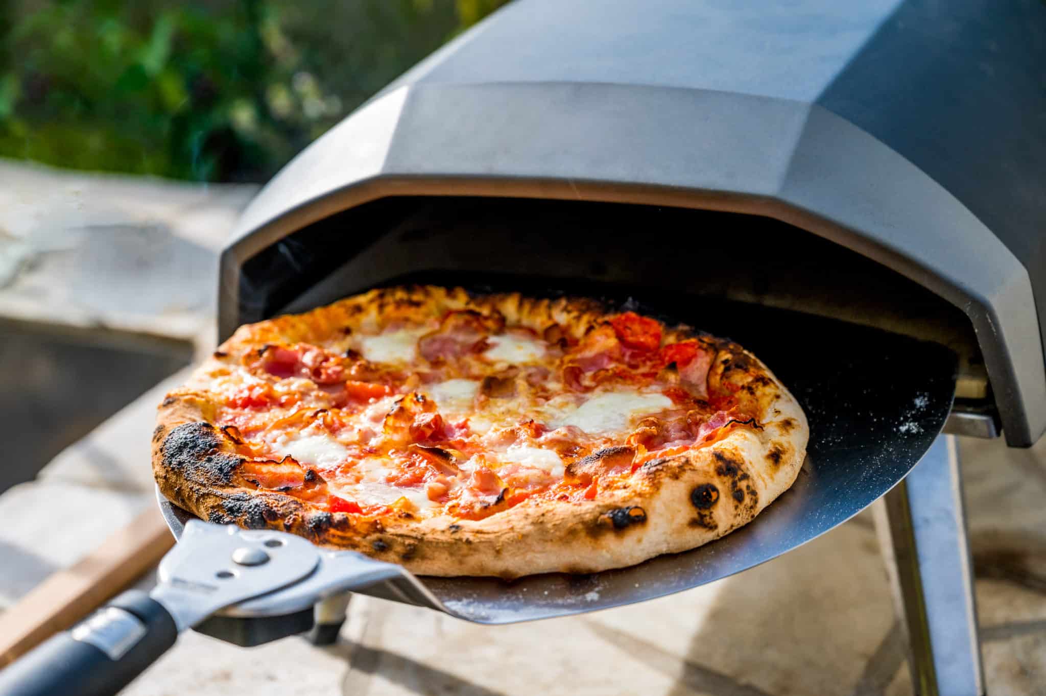 Guide to Picking the Perfect Pizza Oven
