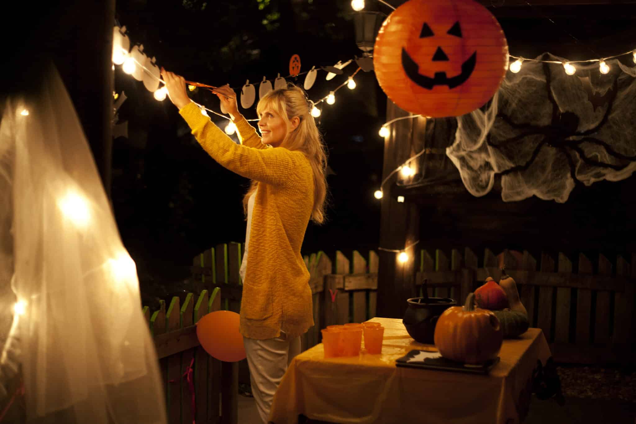 Spooky Season Guide to Decorating Outdoors for Halloween